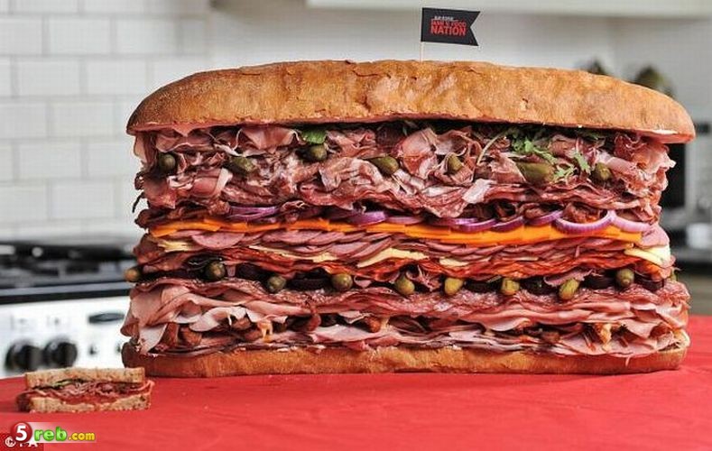 أكبر شطيرة أو ساندويش في العالم - صور Image