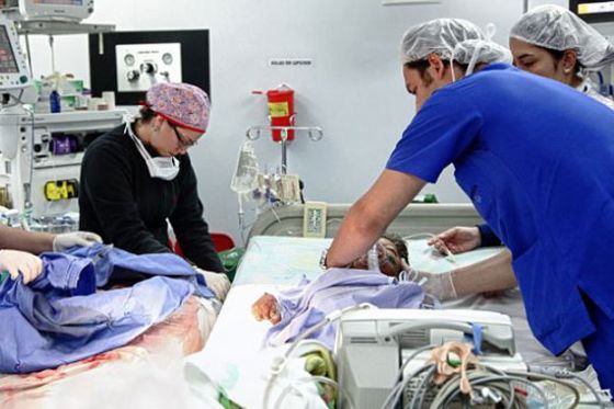 جراحة رائدة تخلص طفلا كولومبيا من لقب "السلحفاة" - صور